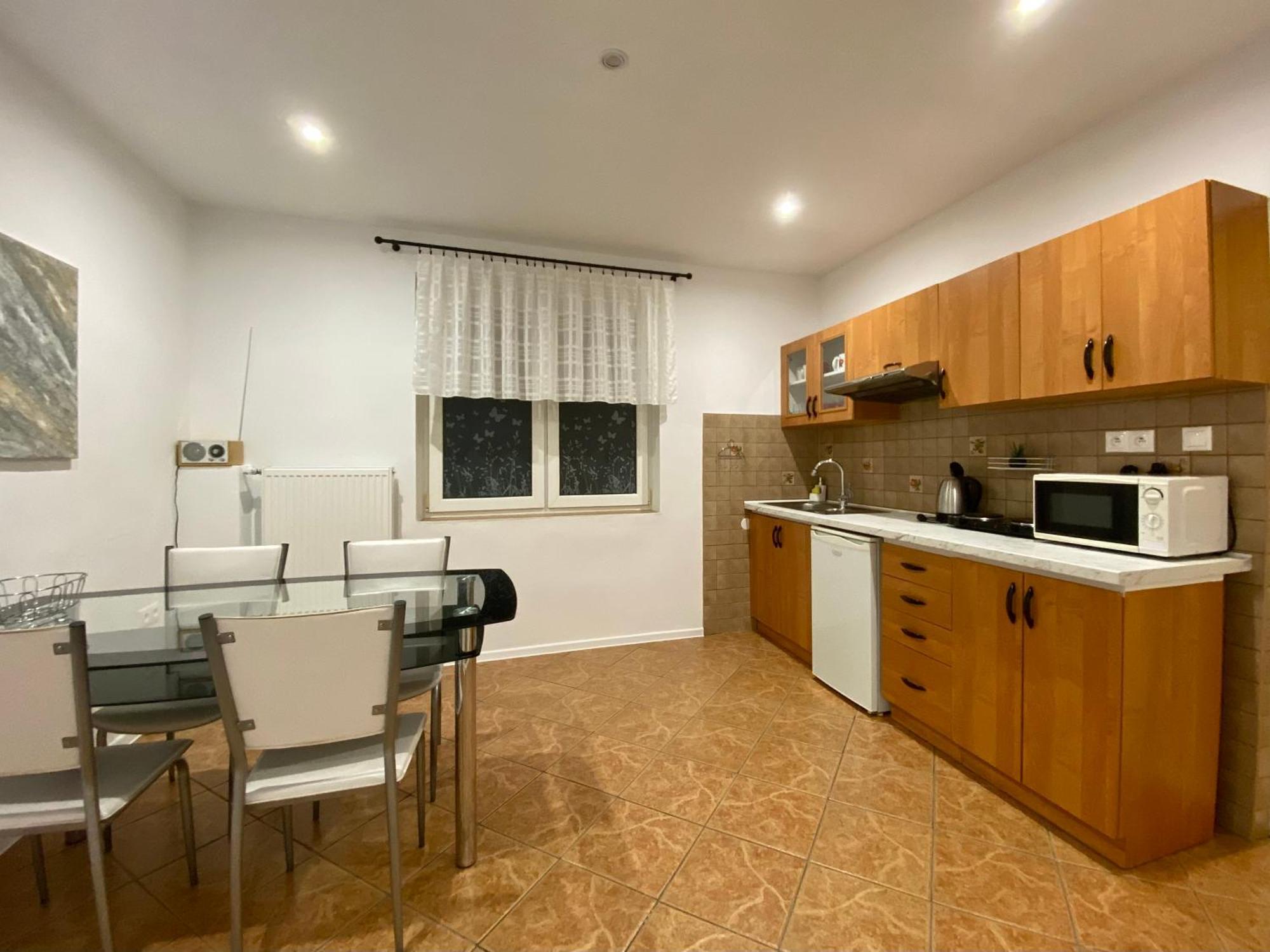 Vanessa Apartments Bešeňová Kültér fotó